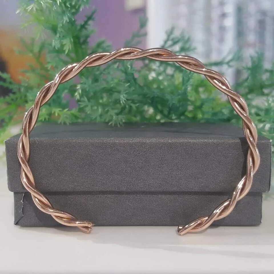 Twisted cuff